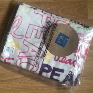PB Teen World Peace - 1 Flannel Pillow Case White